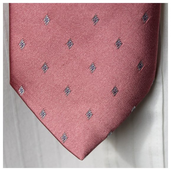 Vintage Etienne Aigner Cranberry Pink Blue & White Embroidered Diamond Silk Tie - Picture 4 of 10